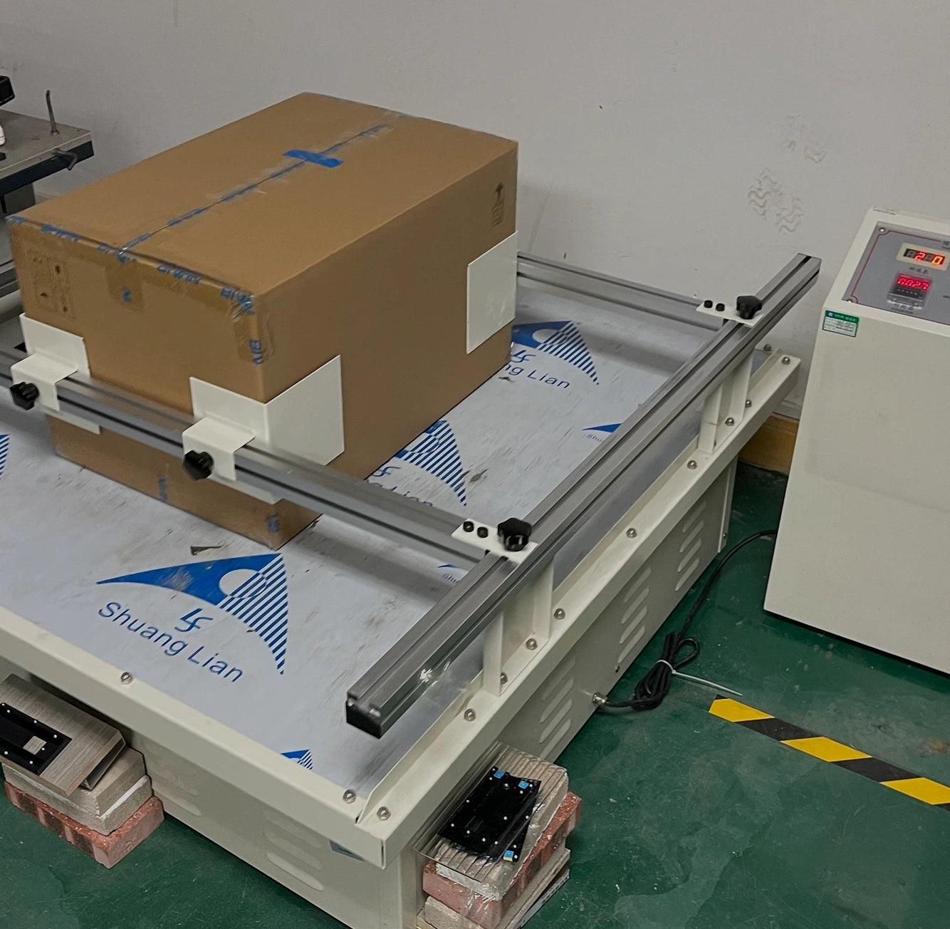 Retail and bulk packaging; real‑time pricing